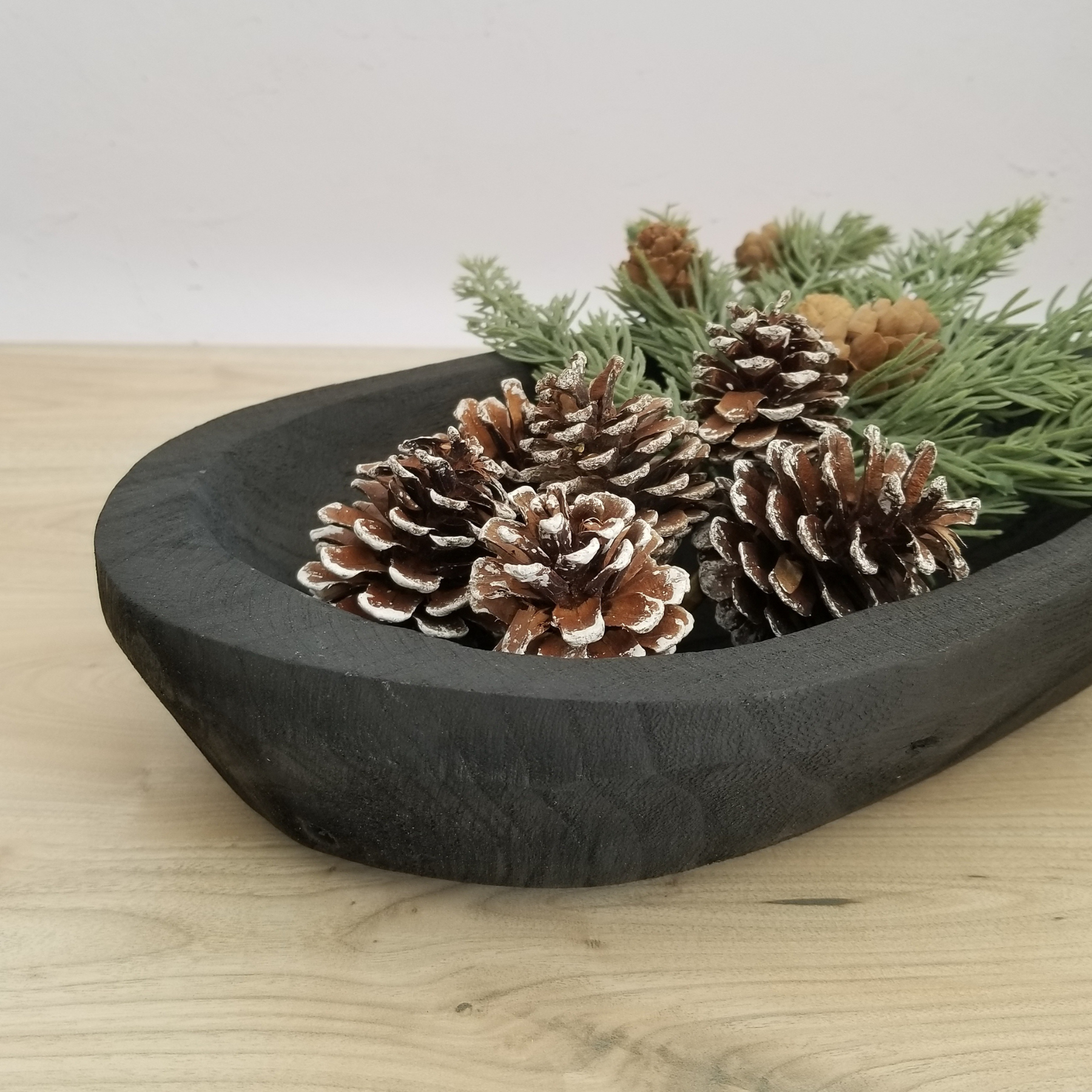 Paulownia Dough Bowl in Black