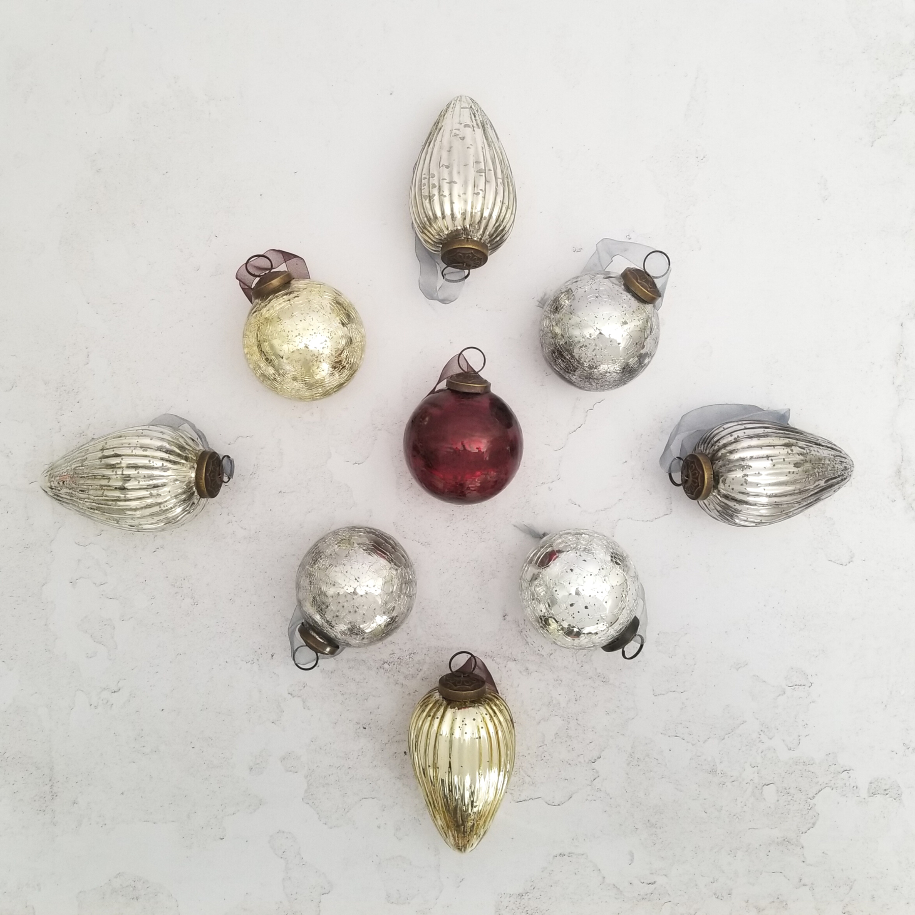 Metallic Crackle Glass Ornament Display