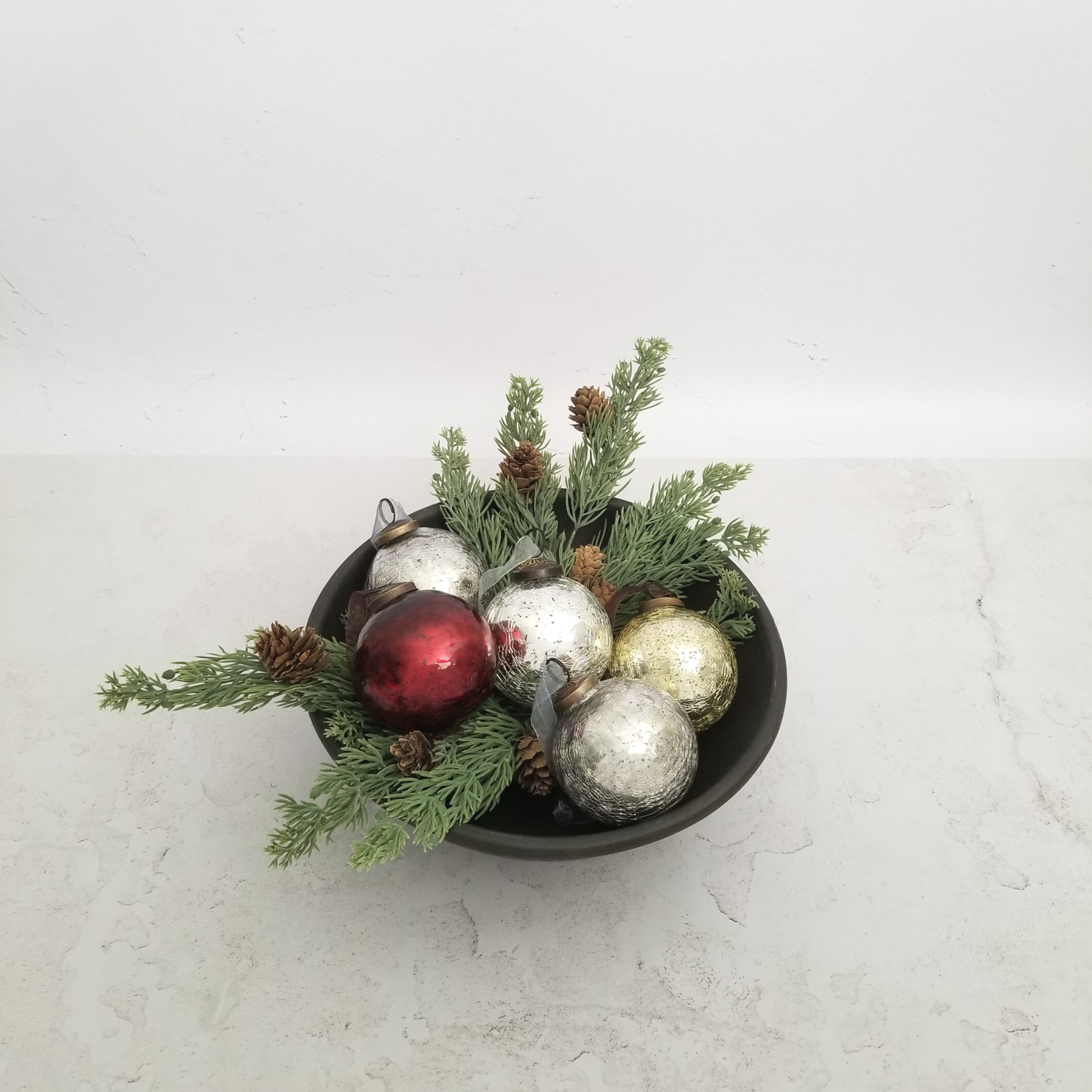 Traditional Crackle Glass Ornament Display