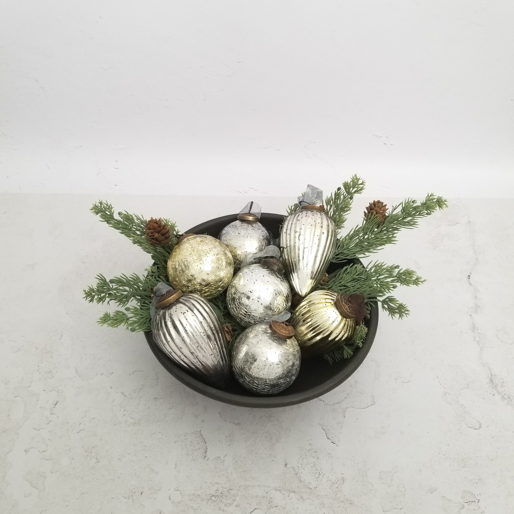 Metallic Crackle Glass Ornament Display