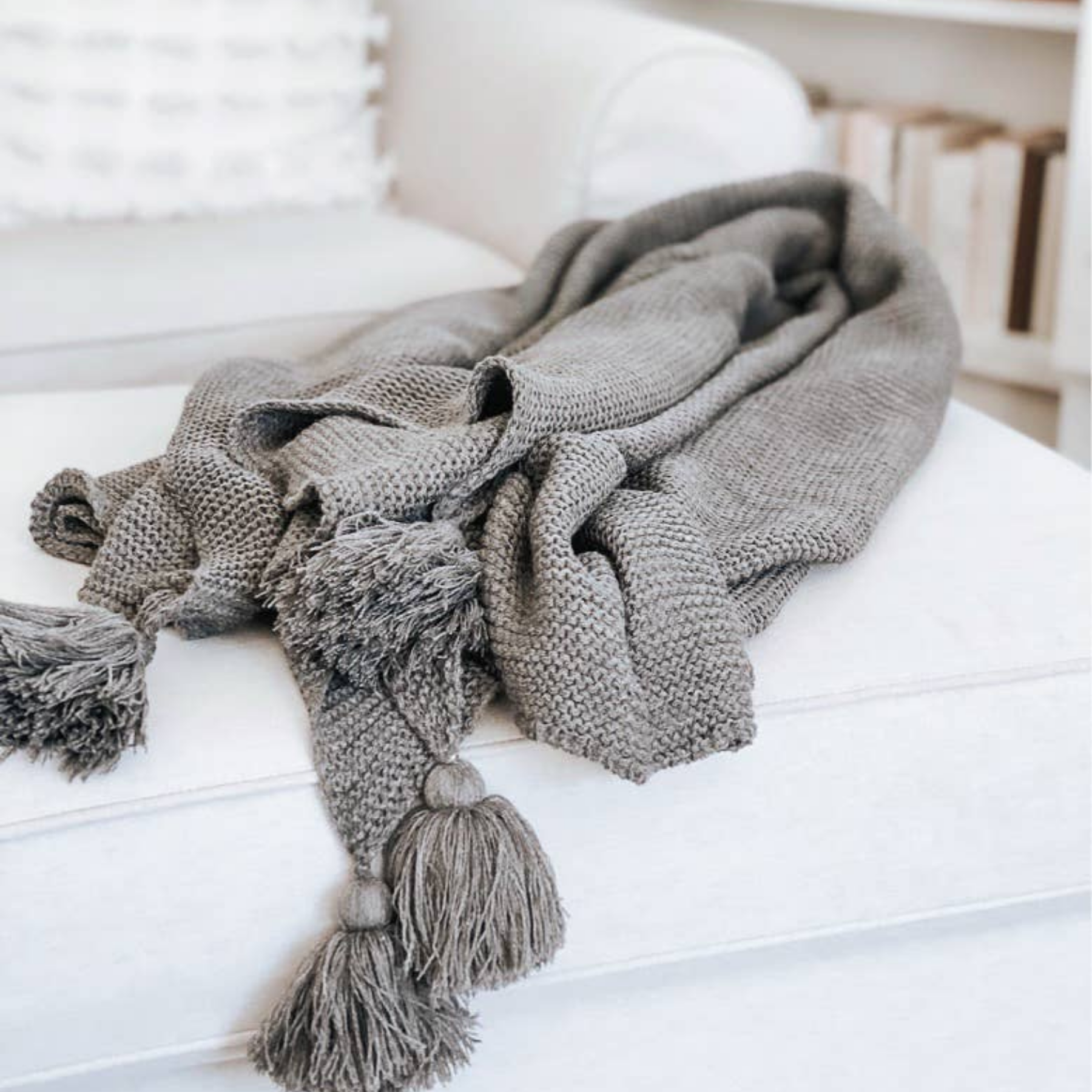 Knit Throw Blanket with Tassels - Gray