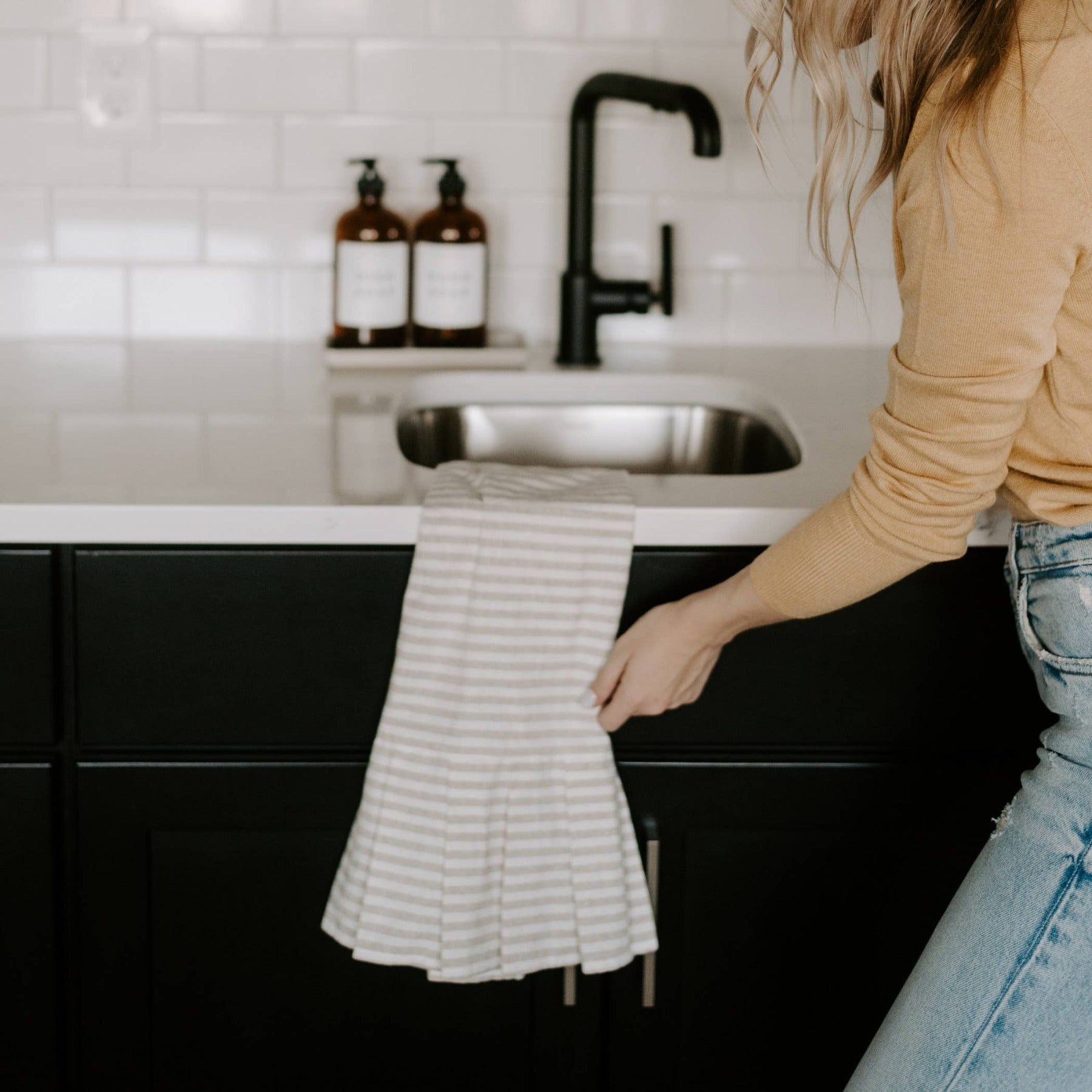 Striped Tea Towel with Ruffle